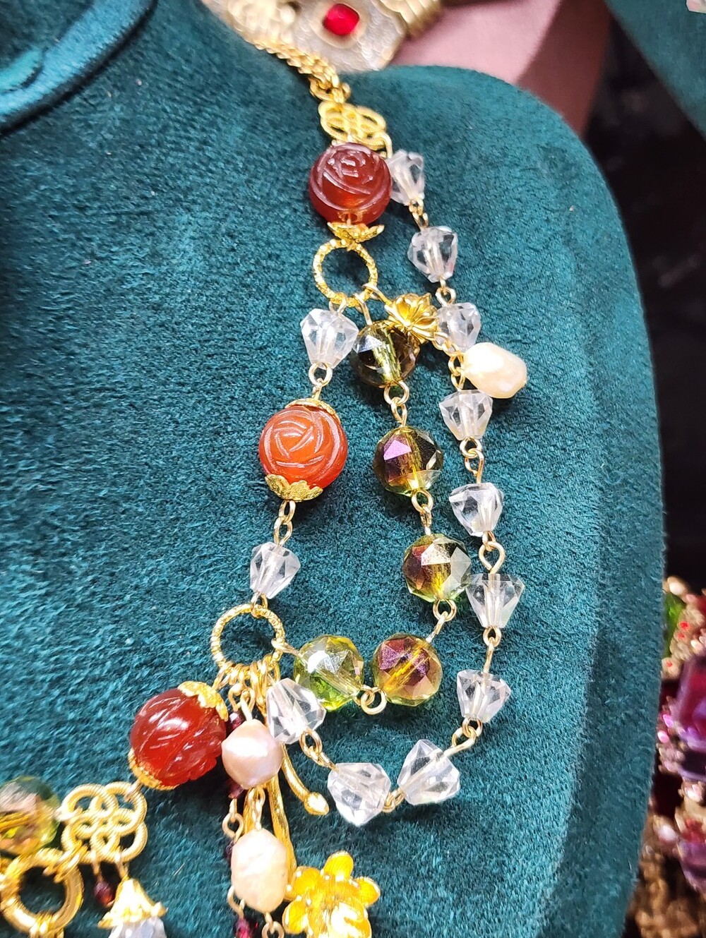 Festoon Necklace Medusa Pendant Garnet Pearl Carnelian Quartz - Picture 8 of 9
